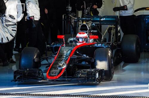 Vettel, marca el ritmo en el segundo día de test de pretemporada en Jerez